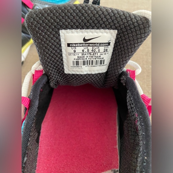 Women’s NIKE FREE 7.0 Running Shoe, size 9 - Picture 5 of 6